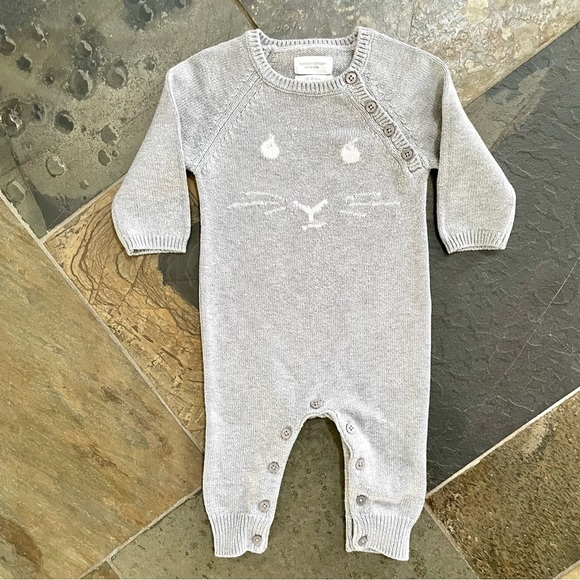 Beatrix Potter~Baby Gap•3-6M•Heather Grey•Soft, Knitted, Button-Up, Bunny Onesie - Picture 5 of 14